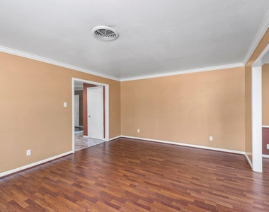 5447 Indigo Street - Photo Thumbnail 7
