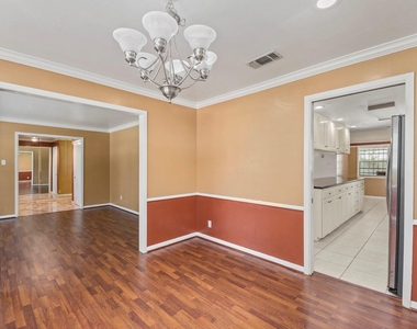 5447 Indigo Street - Photo Thumbnail 9