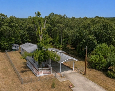 380 Antigua Drive - Photo Thumbnail 3