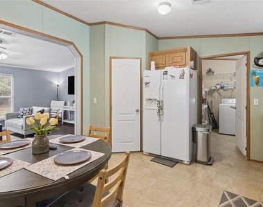 380 Antigua Drive - Photo Thumbnail 13
