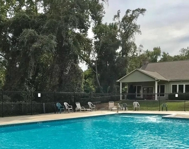 380 Antigua Drive - Photo Thumbnail 31