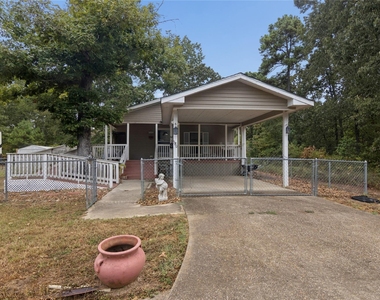 380 Antigua Drive - Photo Thumbnail 1