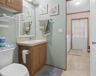 380 Antigua Drive - Photo Thumbnail 25