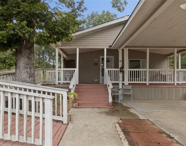 380 Antigua Drive - Photo Thumbnail 5