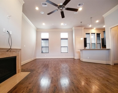 2311 Arabelle Street - Photo Thumbnail 2