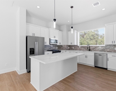 1406 Cedar Post Lane - Photo Thumbnail 10