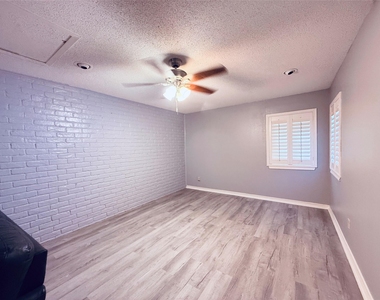 15331 Silverman Street - Photo Thumbnail 13