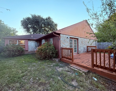 15331 Silverman Street - Photo Thumbnail 17