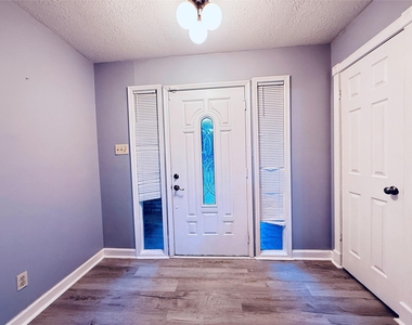 15331 Silverman Street - Photo Thumbnail 1