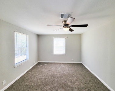 3923 Zephyr Street - Photo Thumbnail 30
