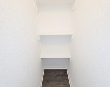 3923 Zephyr Street - Photo Thumbnail 20