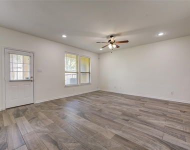 17021 Wilthorne Gardens Court - Photo Thumbnail 31