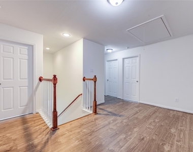 17021 Wilthorne Gardens Court - Photo Thumbnail 14