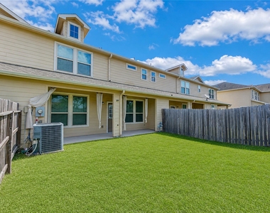 17021 Wilthorne Gardens Court - Photo Thumbnail 36