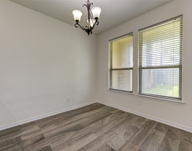 17021 Wilthorne Gardens Court - Photo Thumbnail 32