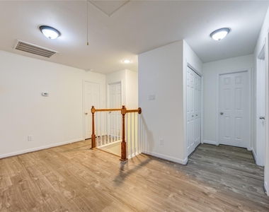 17021 Wilthorne Gardens Court - Photo Thumbnail 16