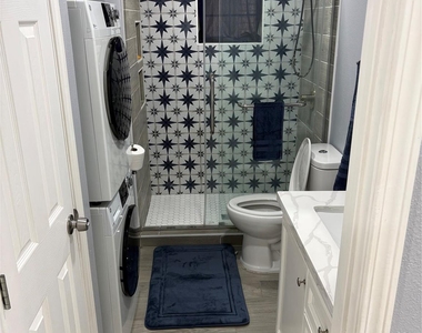 503 S Jack Street - Photo Thumbnail 3