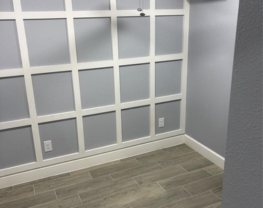 503 S Jack Street - Photo Thumbnail 4
