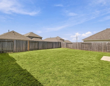 3307 Lake Como Court - Photo Thumbnail 25