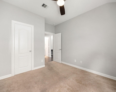 11010 Starling Creek Drive - Photo Thumbnail 33