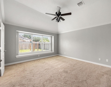 11010 Starling Creek Drive - Photo Thumbnail 21