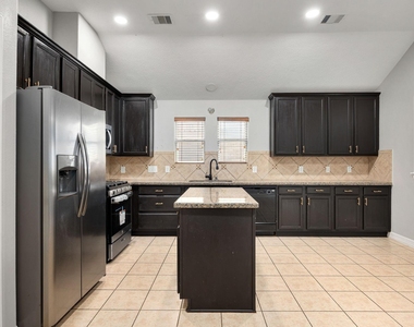 11010 Starling Creek Drive - Photo Thumbnail 13