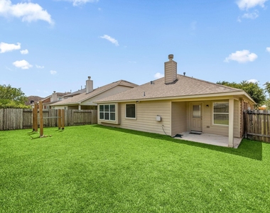 11010 Starling Creek Drive - Photo Thumbnail 37