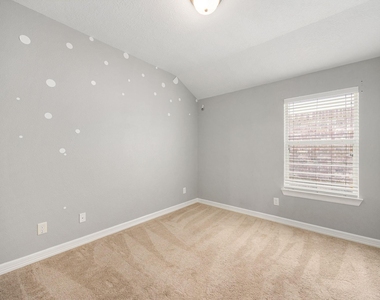 11010 Starling Creek Drive - Photo Thumbnail 29