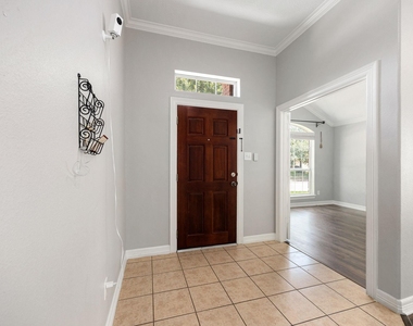 11010 Starling Creek Drive - Photo Thumbnail 5