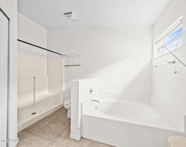 2067 Deercroft Drive - Photo Thumbnail 16