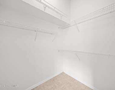 2067 Deercroft Drive - Photo Thumbnail 17