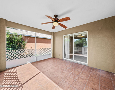 2067 Deercroft Drive - Photo Thumbnail 24