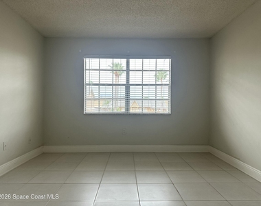 216 Preston Lane - Photo Thumbnail 5