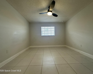 216 Preston Lane - Photo Thumbnail 7