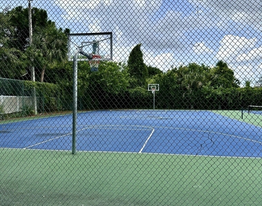 216 Preston Lane - Photo Thumbnail 13