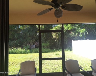 529 Trymore Drive Se - Photo Thumbnail 14