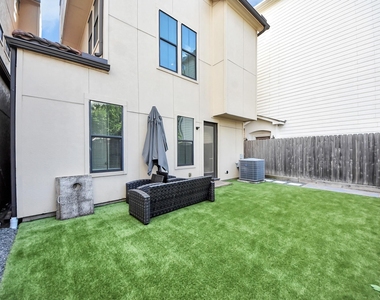 1706 Spring Street - Photo Thumbnail 5
