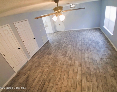 3338 Jupiter Boulevard Se - Photo Thumbnail 1