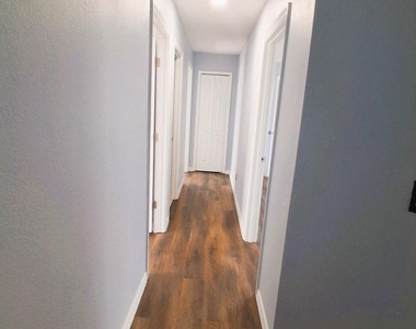 3338 Jupiter Boulevard Se - Photo Thumbnail 14