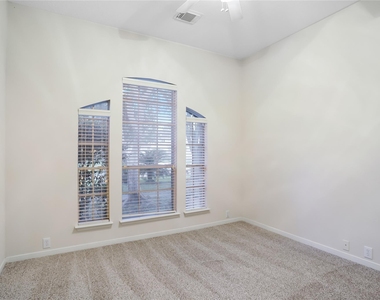 1343 Summer Terrace Drive - Photo Thumbnail 22