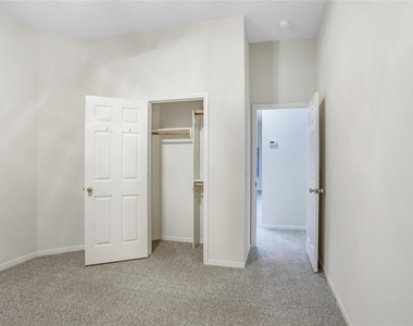 1343 Summer Terrace Drive - Photo Thumbnail 30