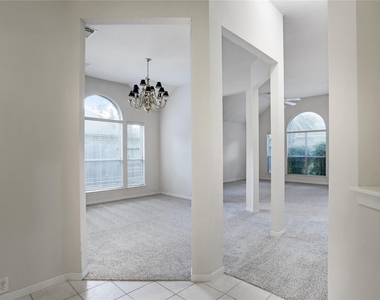 1343 Summer Terrace Drive - Photo Thumbnail 11