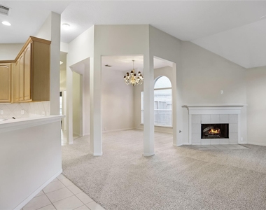 1343 Summer Terrace Drive - Photo Thumbnail 6