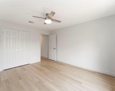 14147 Hillvale Drive - Photo Thumbnail 18