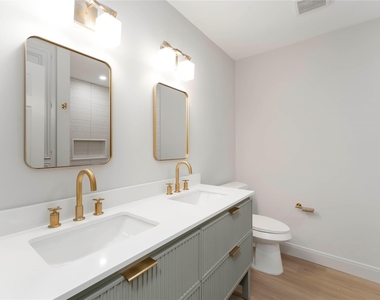 14147 Hillvale Drive - Photo Thumbnail 24