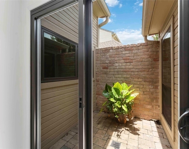 14147 Hillvale Drive - Photo Thumbnail 27