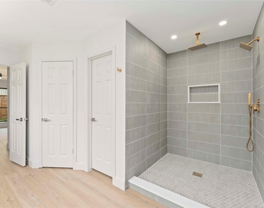 14147 Hillvale Drive - Photo Thumbnail 23