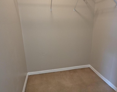 2388 Hagoplan Avenue Sw - Photo Thumbnail 12