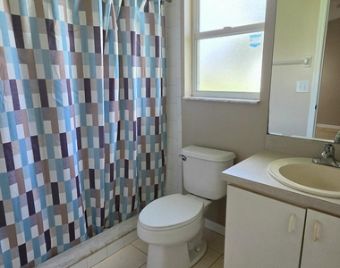 2388 Hagoplan Avenue Sw - Photo Thumbnail 11