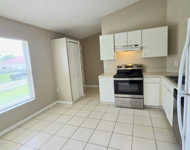 2388 Hagoplan Avenue Sw - Photo Thumbnail 5